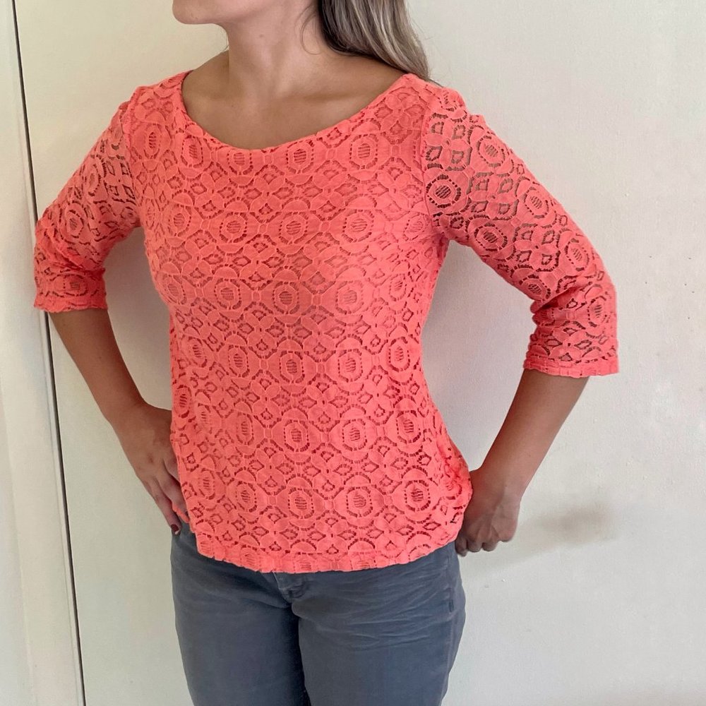 BANANA REPUBLIC Orange lace top.